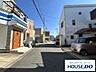 外観：前面道路含む現地写真