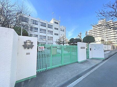 大阪市立新東淀中学校 1050m