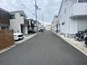 外観：前面道路含む現地写真