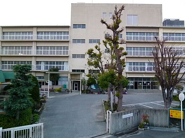 画像23:【中学校】宝塚市立　南ひばりガ丘中学校まで1189ｍ
