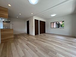 相模原市南区東大沼1丁目　中古戸建 3LDKのリビング/ダイニング