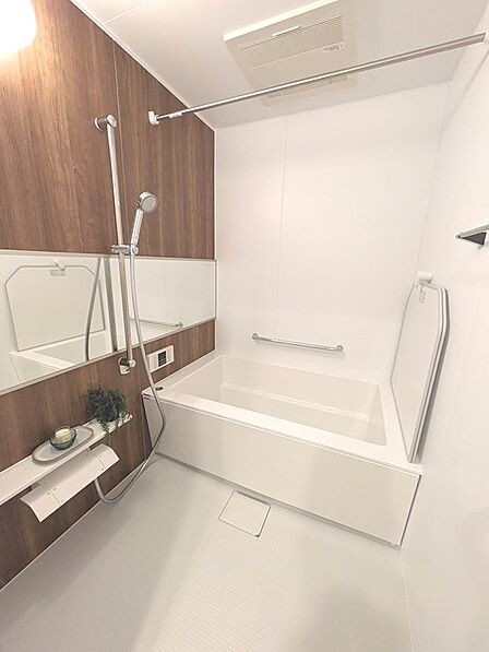 暖房換気乾燥機付ユニットバス新調交換。一日の疲れをゆっくりと癒やしてください
