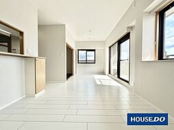 東急ドエルアルス東照宮陽明館 3LDKのリビング/ダイニング