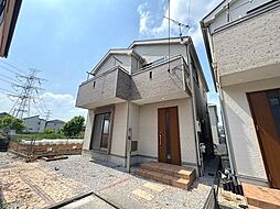 草加市苗塚町　1台駐車可能　全居室収納2面採光の中古住宅