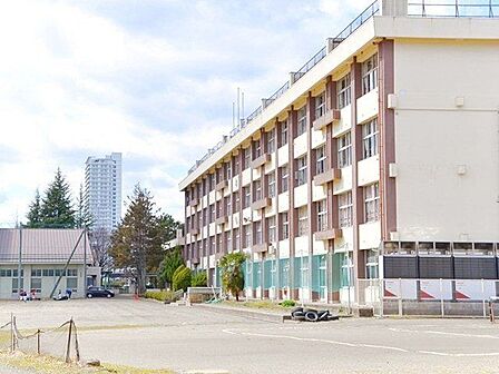 仙台市立上杉山中学校 徒歩20分。 1560m