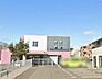 周辺：新田すいせんこども園 徒歩5分。 400m