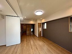 ライブフラット錦糸町（LiveFlat錦糸町） 701 7階2LDKのリビング/ダイニング