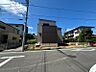 外観：窓からたっぷりと陽光が注がれる明るい住まい。ご家族の成長に合わせてお住まい頂ける仕様の間取り。日々の疲れを癒してくれる主寝室。お子様も自分のお部屋でお勉強など出来るお部屋のご用意もございます。