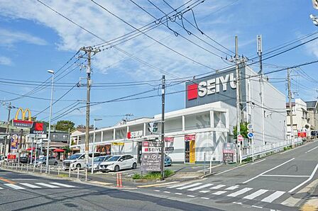 西友 能見台店 1840m