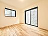 室内：■落ち着いた色合いのお部屋で穏やかな時間を楽しめます