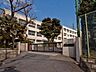 周辺：中学校 1100m 横浜市立戸塚中学校