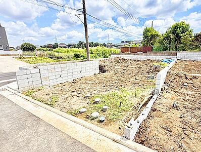 外観:8号棟 ■暮らしを彩る充実した設備仕様が備わった住まい 外観:8号棟 ■暮らしを彩る充実した設備仕様が備わった住まい