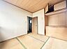 室内：■落ち着いた色合いのお部屋で穏やかな時間を楽しめます