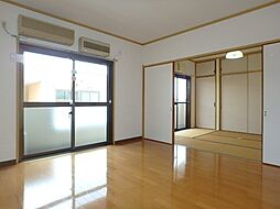 ロワールレジデンス 6番館 3階3DKのリビング/ダイニング