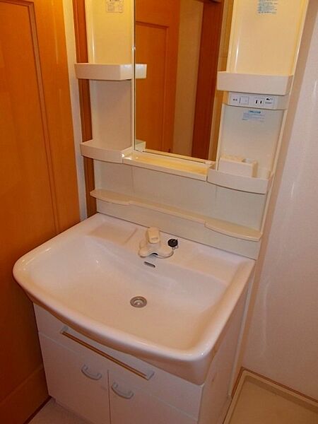 apartment 栃木県宇都宮市東塙田２丁目2-17