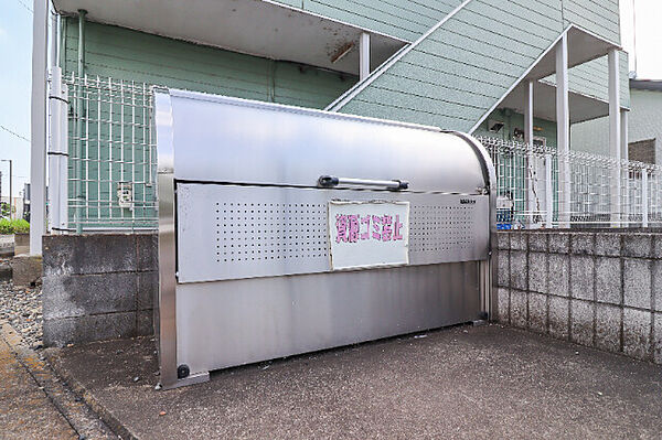 apartment 栃木県宇都宮市東塙田２丁目2-17