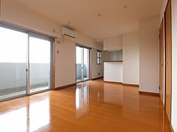 アルトカッシーナ 5階2LDKのリビング/ダイニング