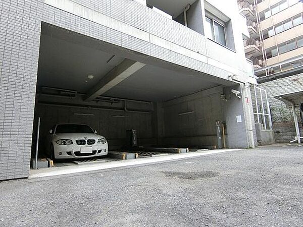 画像8:駐車場です