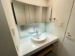 コンパクトで使いやすい洗面所