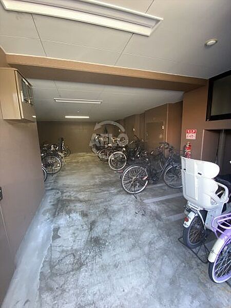 画像23:アートメゾン播磨II　駐輪場