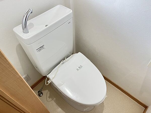 画像8:シンプルで使いやすいトイレです