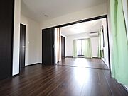 2階は全室6帖以上でゆとりある住まい！ご家族それぞれのプライベート空間もゆったり広々と！
