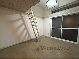 近鉄南大阪線 高田市駅 徒歩12分の賃貸アパート 2階1Kのリビング/ダイニング