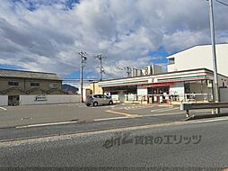 セブンイレブン　大和高田東中1丁目店まで2000メートル