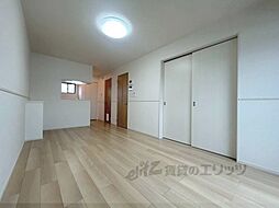 エヴァ　グリーン　ヴィラI 201 2階1LDKのリビング/ダイニング