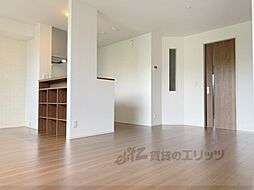 JR関西本線 奈良駅 バス10分 北神殿下車 徒歩5分の賃貸アパート 1階2LDKのリビング/ダイニング