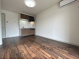 ヴォーヌ・ノイ 101 1階1LDKのリビング/ダイニング