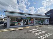 ファミリーマート　橿原くずもと町店まで450メートル