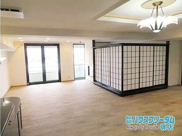 リビング/ダイニングを拡大表示