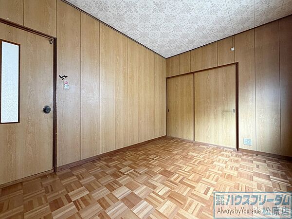 寝室