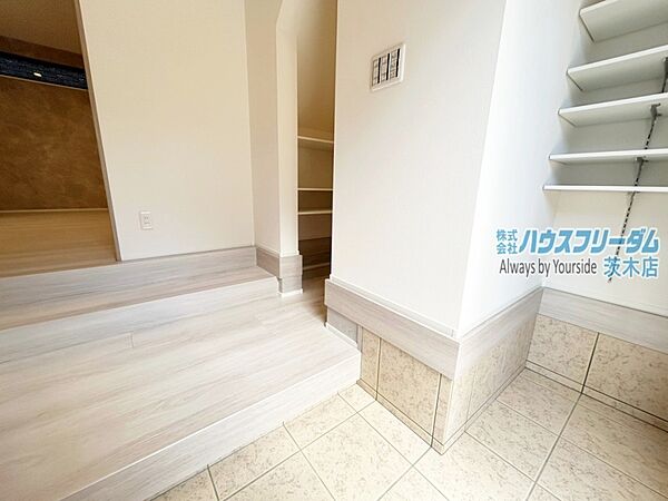 玄関を拡大表示