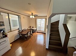 足立区青井5丁目中古戸建 3LDKのリビング/ダイニング