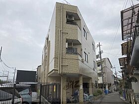 大阪府寝屋川市寿町（賃貸アパート1R・3階・13.66㎡） その1