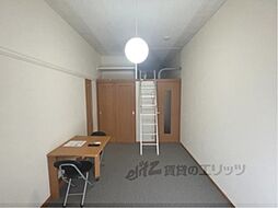 近鉄けいはんな線 荒本駅 徒歩17分の賃貸アパート 3階1Kのリビング/ダイニング