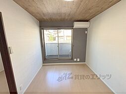 メゾン貞光V 102 1階1LDKのリビング/ダイニング