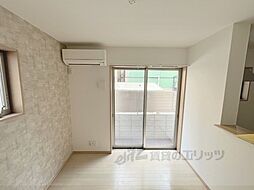 ウィンドヒル御殿山II 301 3階1LDKのリビング/ダイニング