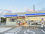 ローソン　枚方津田山手一丁目店まで600メートル