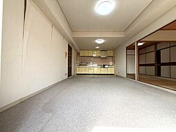 ルピナス二葉の里 4LDKのリビング/ダイニング