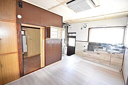 ブンナ沢貸家 1 5SLDKのリビング/ダイニング