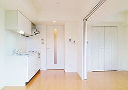 レヴィーガ練馬春日町駅前 404 4階1Kのリビング/ダイニング