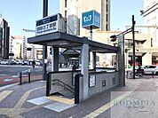 四谷三丁目駅(東京メトロ 丸ノ内線) 徒歩8分。 630m