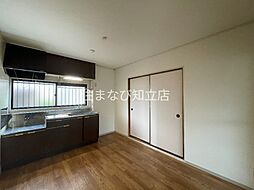 トレジャータウン 1階3DKのリビング/ダイニング