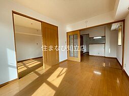 プレイン横山C 1階2LDKのリビング/ダイニング