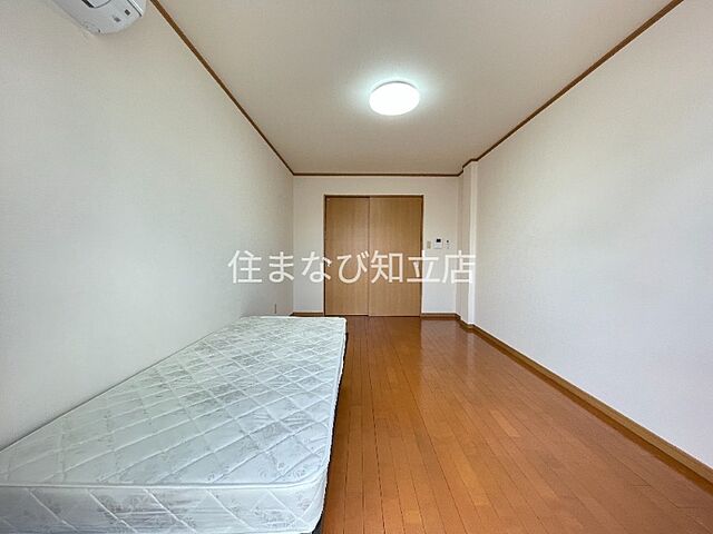 寝室