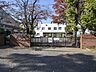 周辺：鶴ケ島市立鶴ヶ島中学校 徒歩12分。 890m
