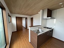 COCO川越 201 2階1LDKのリビング/ダイニング